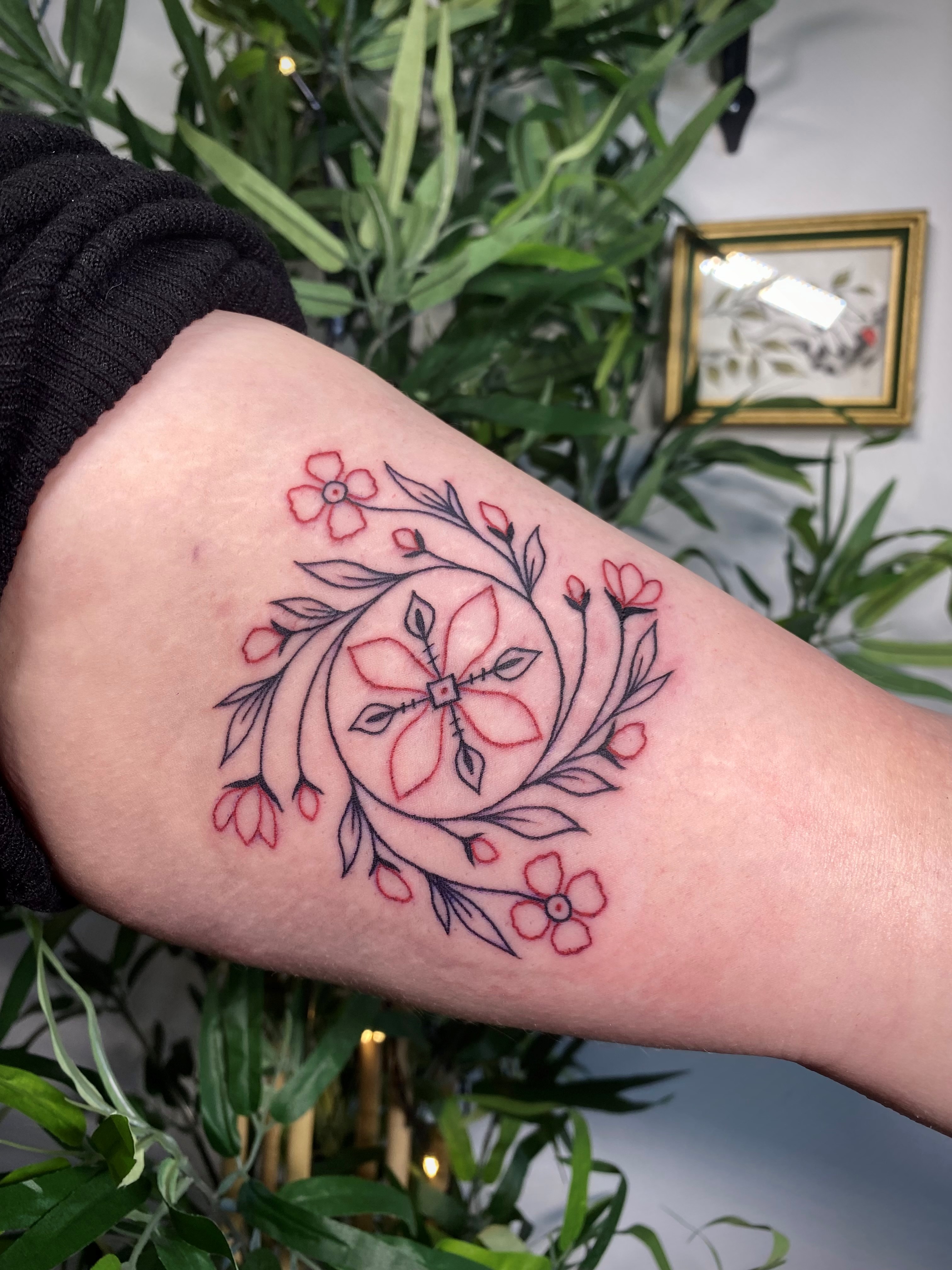 Winnipeg tattoo artist offering ink in support of Ukraine - Winnipeg